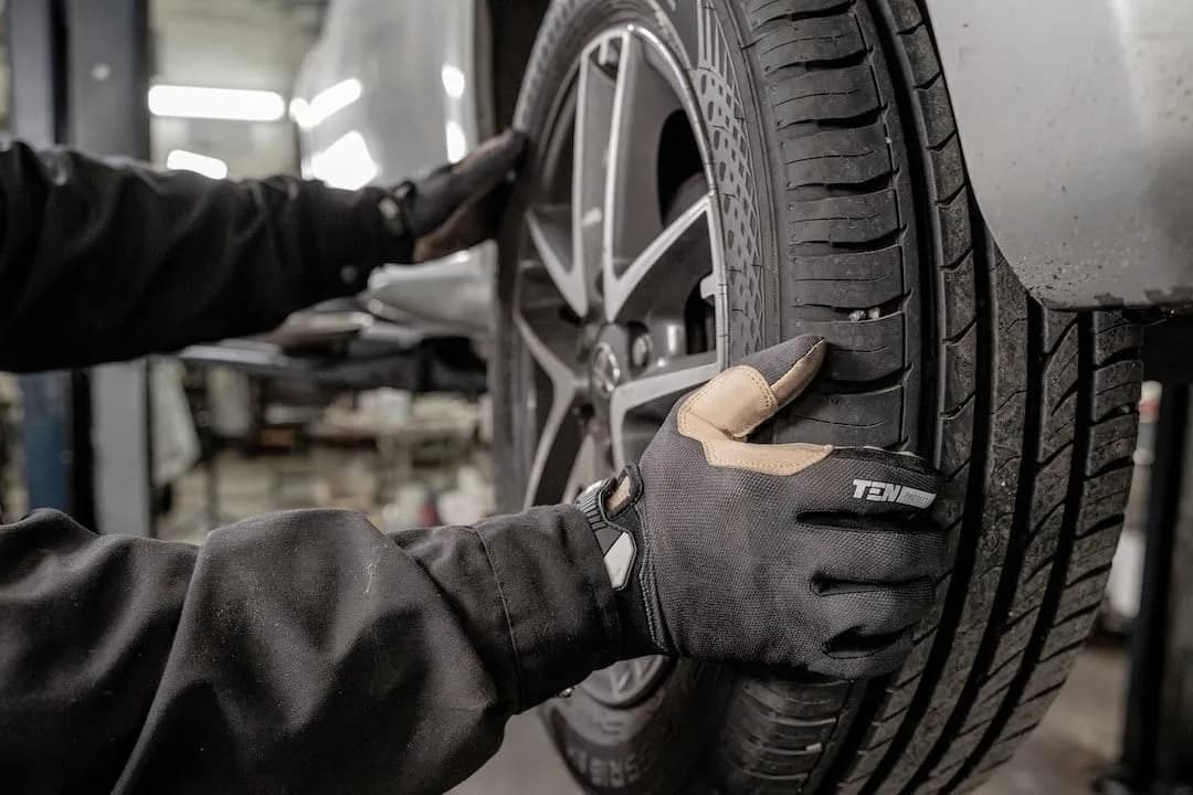 Service & Repairs Wheel Balancing